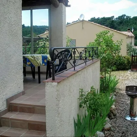 Studio 35 Metres Carre Avec Terrasse Ombragee *