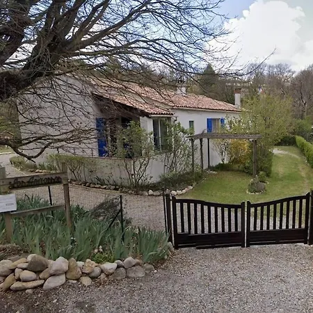 Studio 35 Metres Carre Avec Terrasse Ombragee Montagnac (Alpes-de-Haute-Provence)